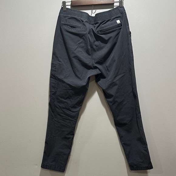 Vuori Men's Charcoal Cargo Pants - Picture 3 of 13